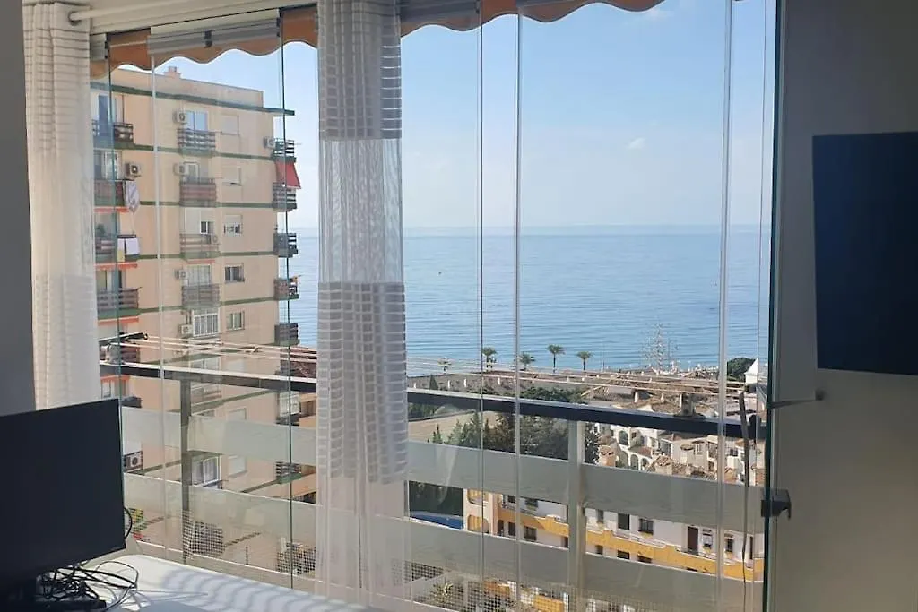 Apartamento Con Terraza A Pie De Playa Benalmádena